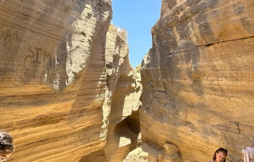 Sand Dunes & Canyons Tour from Agadir & Taghazout
